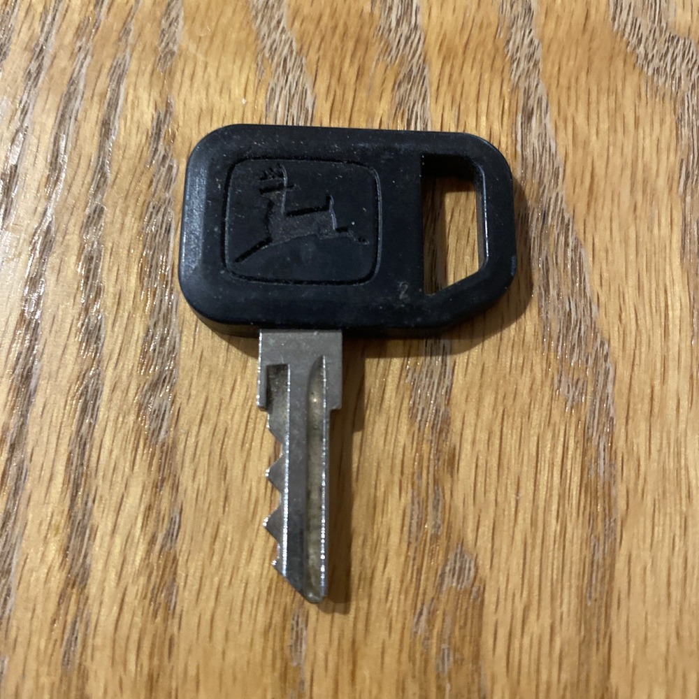 John Deere STX38 Riding Lawn Mower Ignition Key (John Deere Branded)‎ AM131841